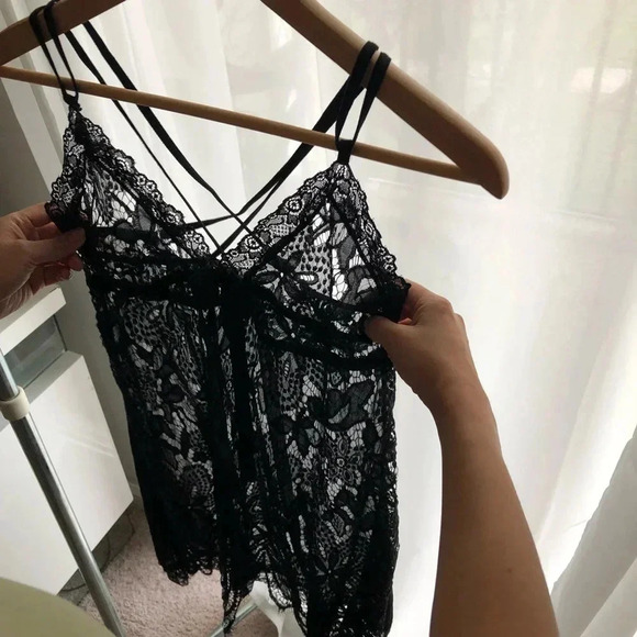 Black Lace Negligée Size Small - Picture 3 of 7
